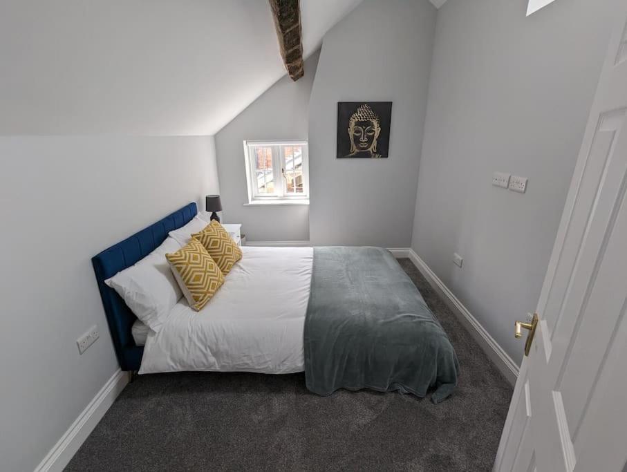 31 High Street - Modern & Stylish 2-Bed Apartment - Inc Parking Husbands Bosworth エクステリア 写真